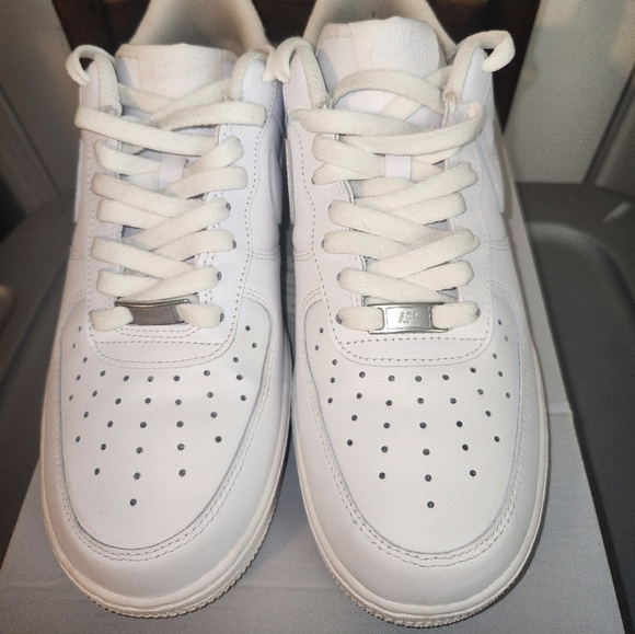 Nike Air Force 1 Low White Sneakers - Picture 2 of 5